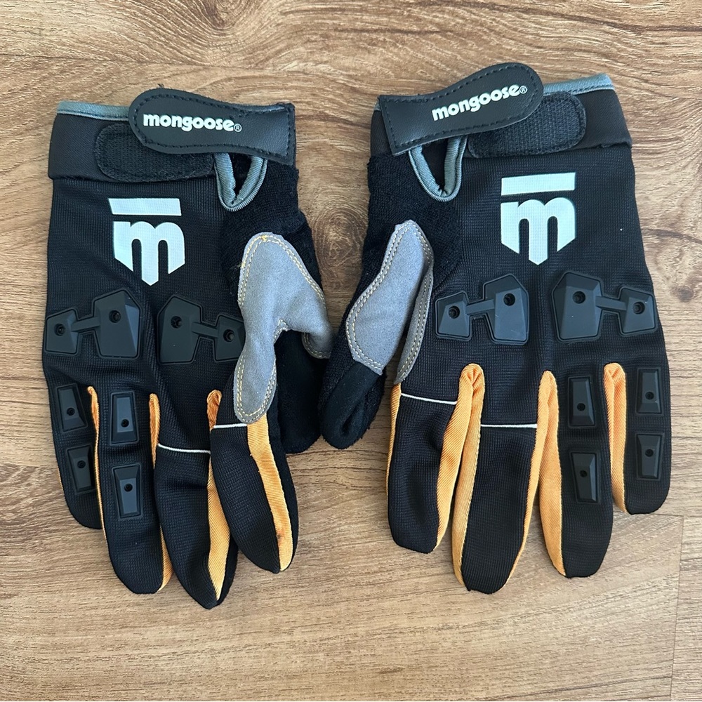 Mongoose Bike Riding Gloves